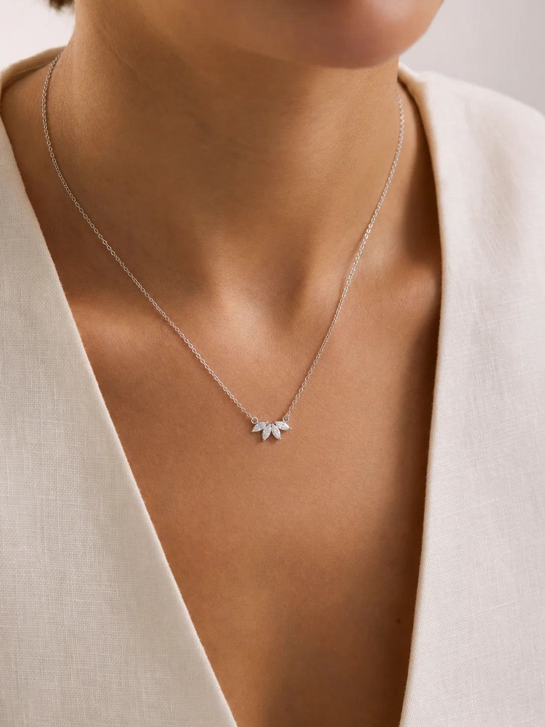 Oval Pendant Necklace